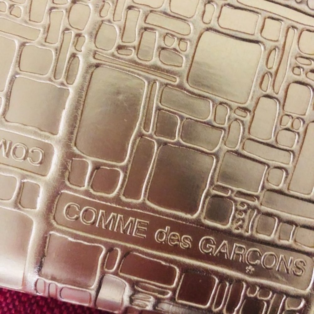 SOLD! Comme des Garcons Embossed Gold Long Wallet - Picture 5 of 10